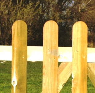 Timber-Wooden-Round-Top-Fence-Slats-Dorchester-Dorset