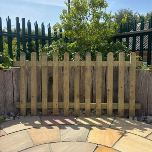 Round Topped Picket Panel