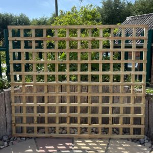 1.5m Heavy Duty Trellis with 100mm gaps