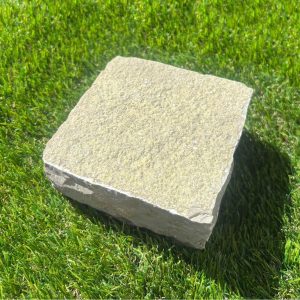 Honey Blend Limestone Cobbles 100x100x50mm